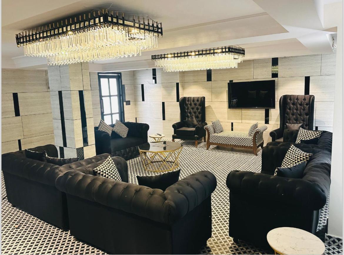 Hotel Classic Residency Kālka 외부 사진