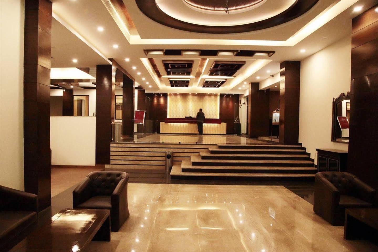 Hotel Classic Residency Kālka 외부 사진
