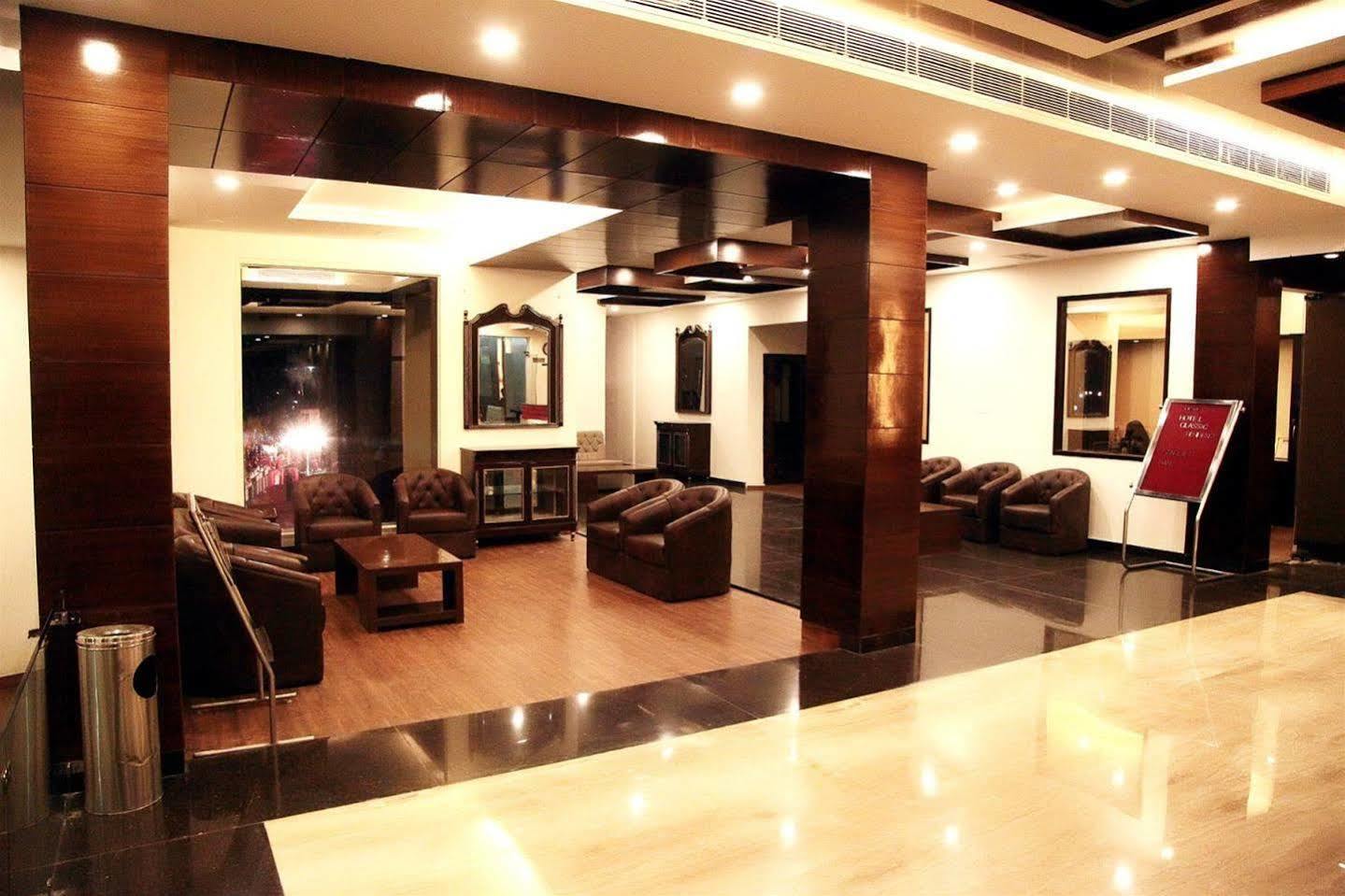 Hotel Classic Residency Kālka 외부 사진