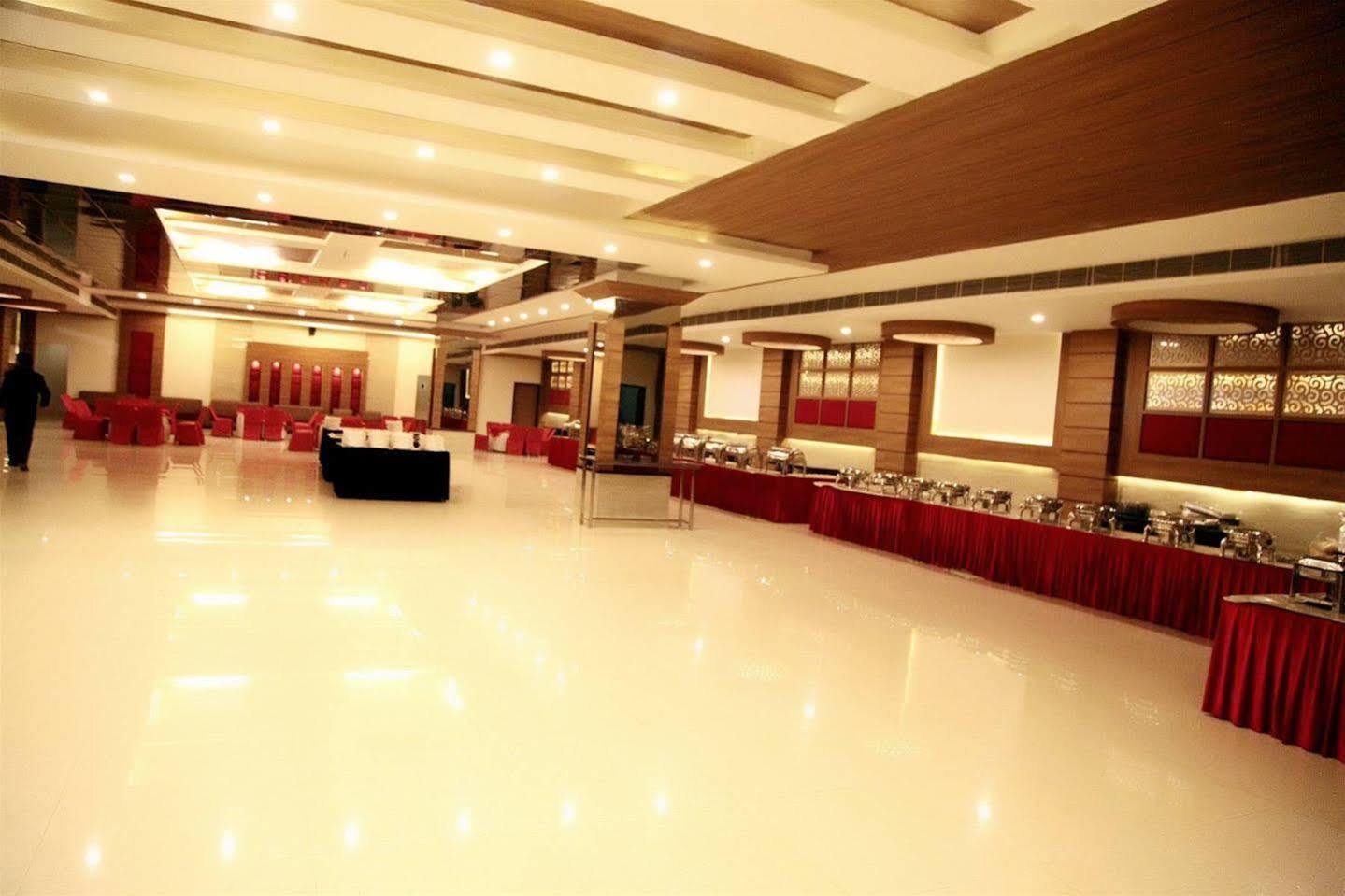 Hotel Classic Residency Kālka 외부 사진